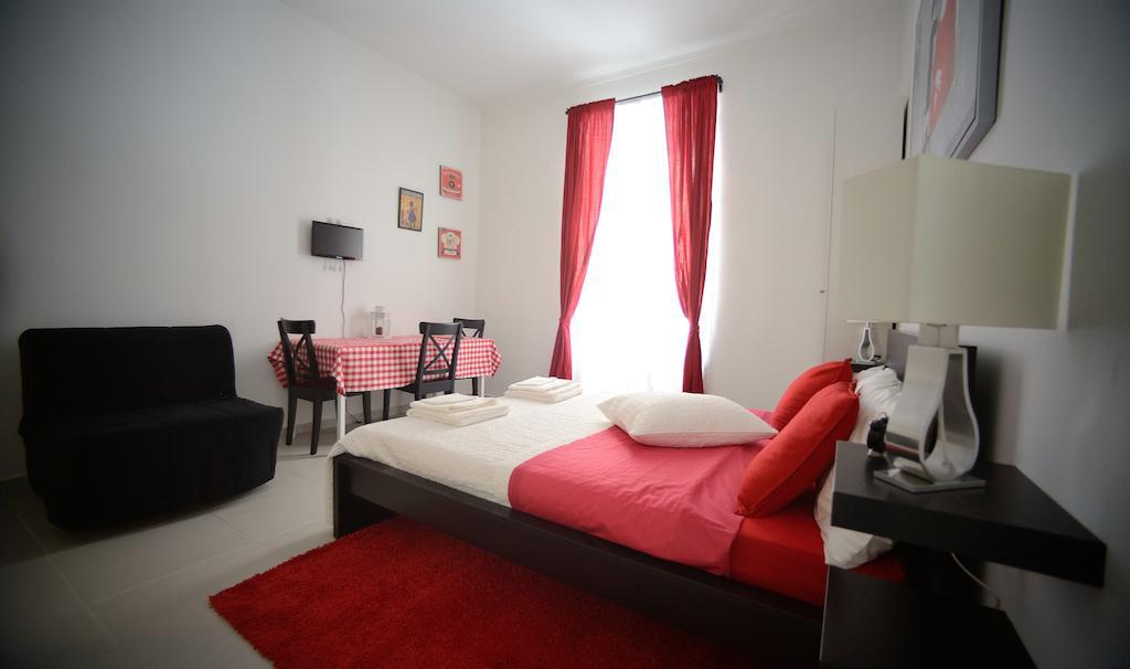 Casa Petrarca B&B Turim Quarto foto